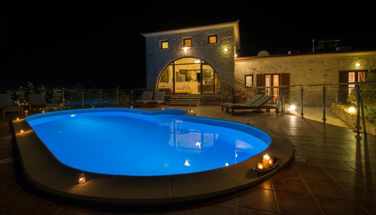 Villa Kourouni Stalós Exteriör bild