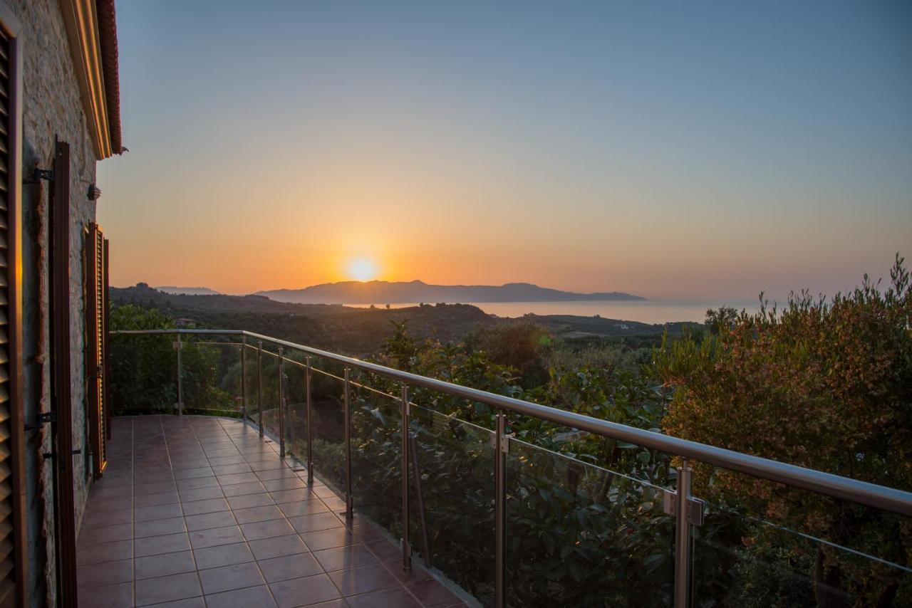 Villa Kourouni Stalós Exteriör bild