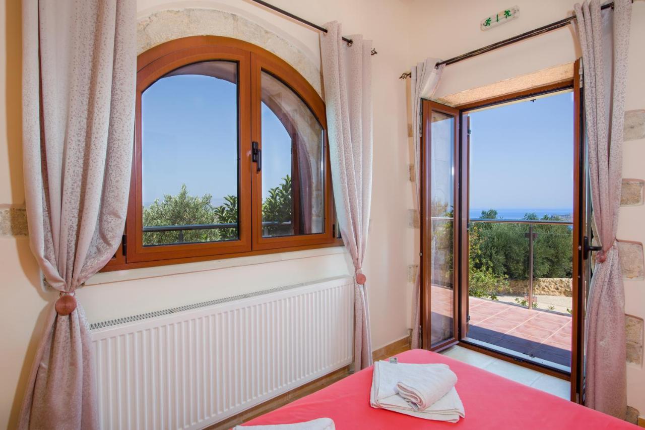 Villa Kourouni Stalós Exteriör bild