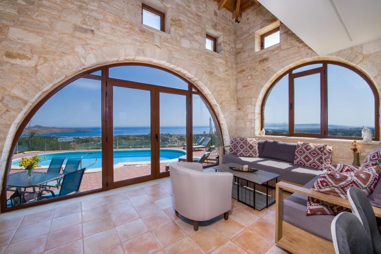 Villa Kourouni Stalós Exteriör bild